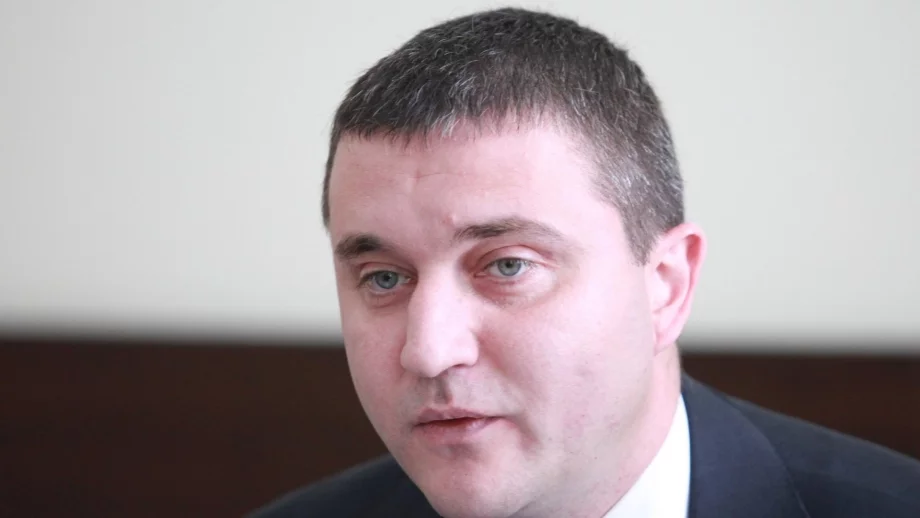 Горанов оттегля основните си предложения за промени при втората пенсия 