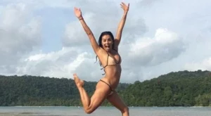 Ева Лонгоргия е на меден месец в Тайланд