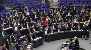 Новият германски парламент - с 300 млн. евро по-скъп от предишния