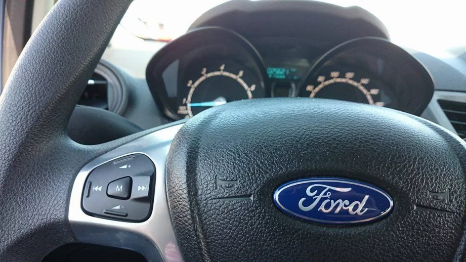 Ford се включва в електромобилната надпревара