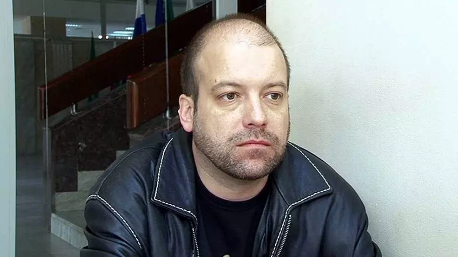 Иво Сиромахов: Седим си на бийч бара с вуйнини и релаксваме