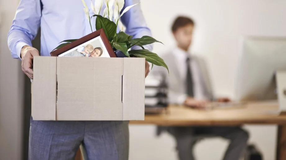 Подозирате, че ще ви уволнят? Направете тези 15 неща