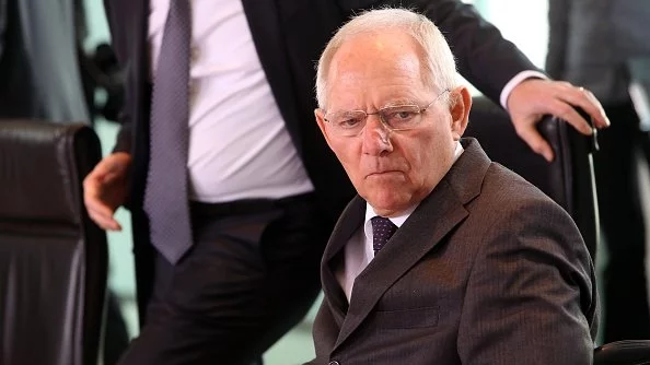 Шойбле: Ако Гърция иска опрощаване на дълговете, да напусне еврозоната