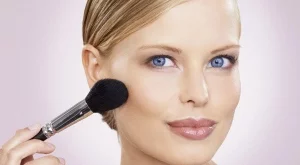 Как да си забъркаме декоративна козметика у дома