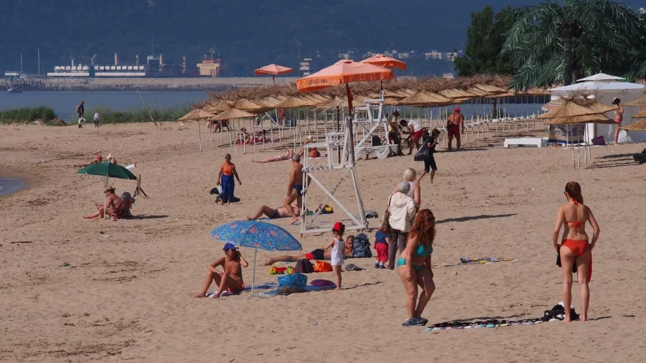 320 000 руски туристи ще почиват в България през лятото 
