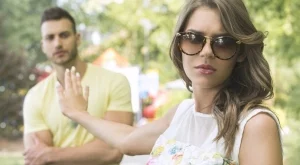 Защо трябва да си тръгнем от този, който ни наранява