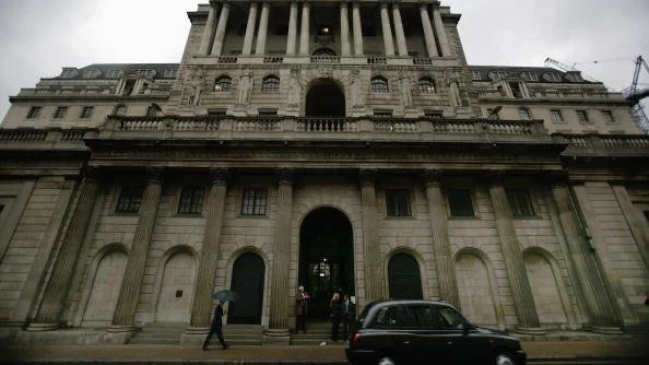 Bank of England прогнозира по-малък икономически растеж на Острова