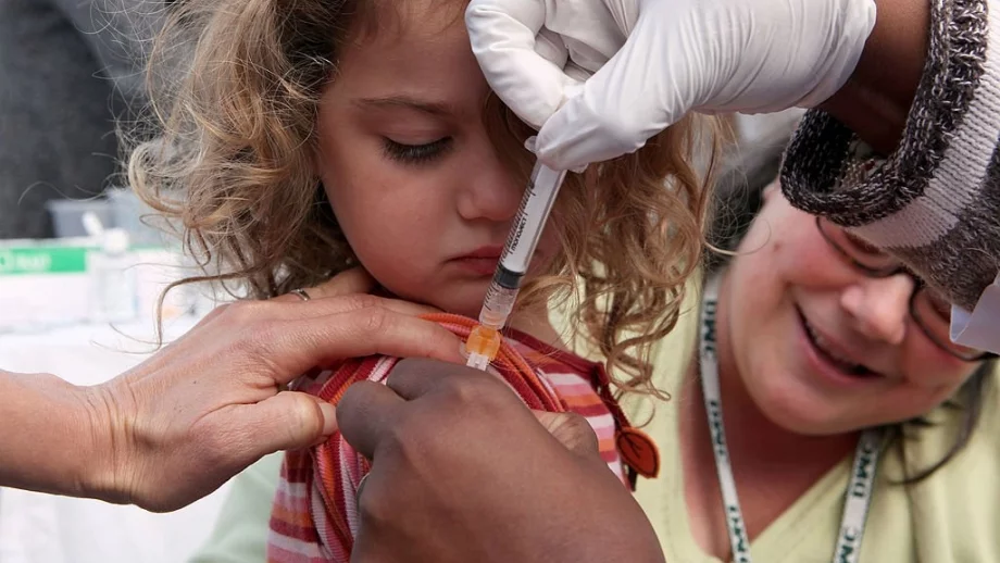 Почти всяко десето новородено дете остава без ваксинации 