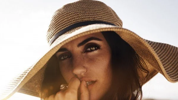 10 неща, които ни правят привлекателни, без да сме красиви