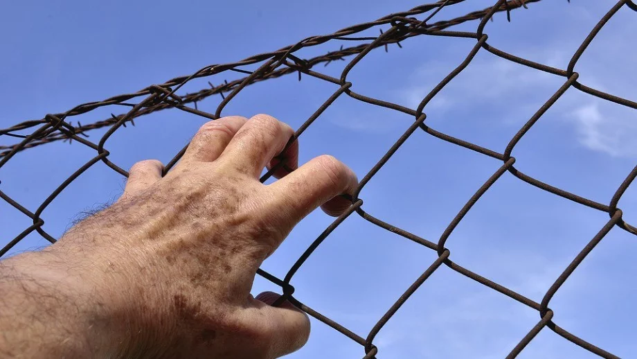 Защо да си в затвора е по-добре, отколкото да си на работа 