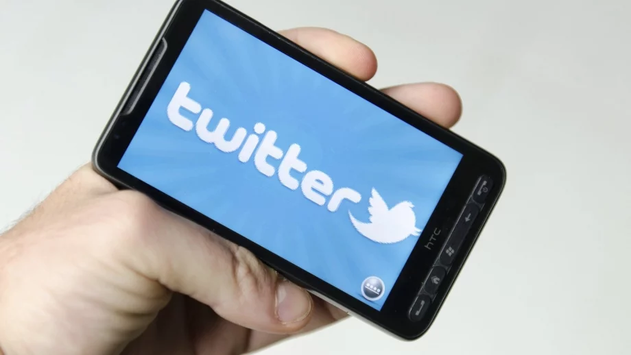 Twitter става притежание на Disney?
