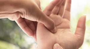 Масажирането на тези точки помага при болки