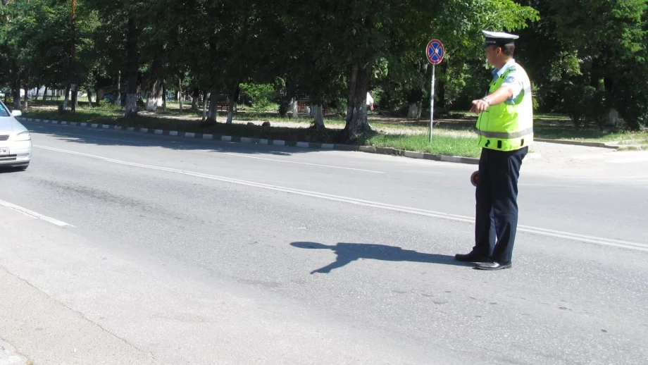 КАТ със засилени проверки за колани и каски 