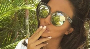 Николета Лозанова и дъщеря й на екзотична почивка