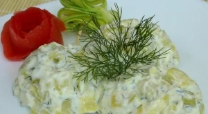 Лятна салата с тиквички