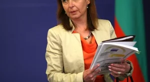 Русинова: Има механизъм за повишаване на МРЗ, сега е нужен консенсус