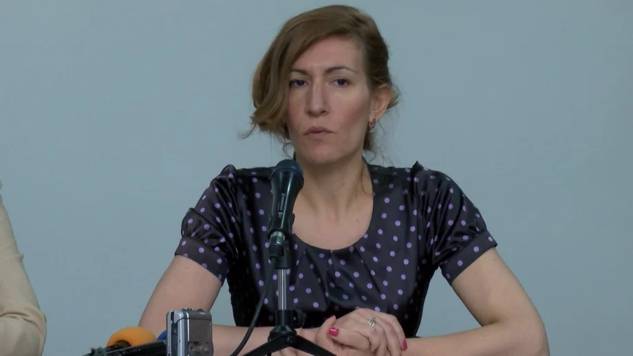 Ангелкова: Вкарваме работници от чужбина за нуждите на туризма 