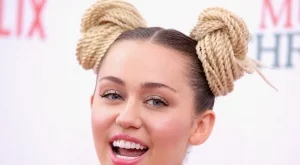 Майли Сайръс: Аз съм пансексуална 