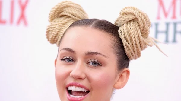 Майли Сайръс: Аз съм пансексуална 