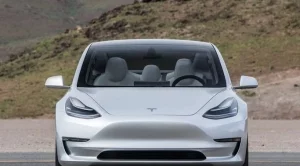 Журналист превърна Tesla Model S в ловец на покемони