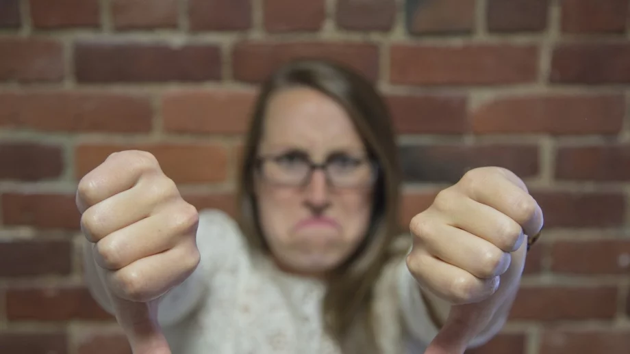 10 неща, които веднага биха отблъснали хората от вас