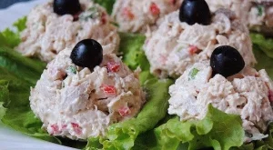 Салата с пилешко 