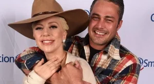 Лейди Гага опроверга слуховете за раздяла