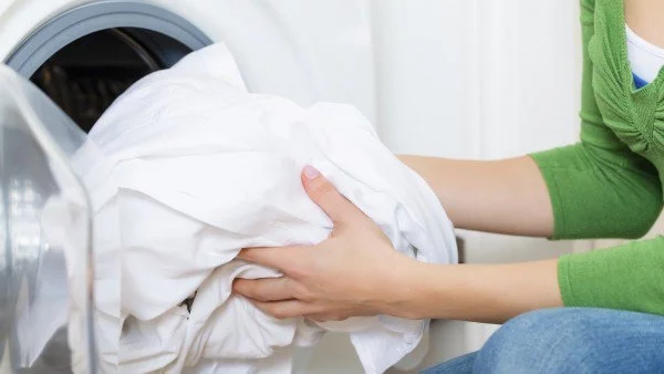 Как да избелим дрехите с натурални средства