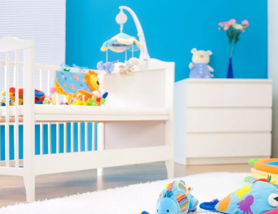Съвети за избор на бебешко легло и стая