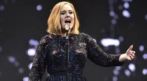 Адел отказа да пее на Супербоул