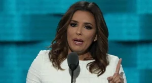 Ева Лонгория: Тръмп обижда семейството ми