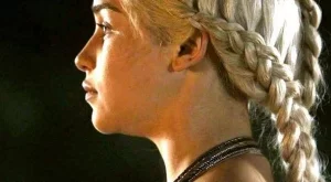 Прическа като на Денерис Таргариен