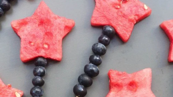 Свежи идеи как да сервираме плодове