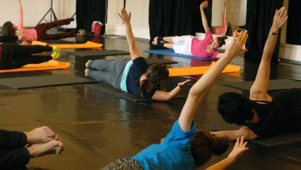 Безплатна аеробика, капоейра и зумба на Панчаревското езеро