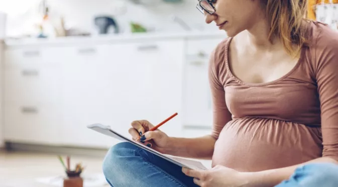 "Ти ли си бременната" - съскащият и уплашен глас на работодателите