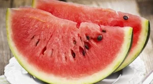 Защо да похапваме динените семки