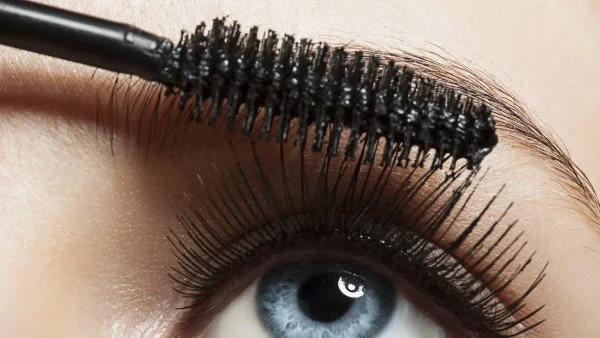 Натурална грижа за миглите