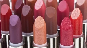 Актуалните нюанси червила за лятото