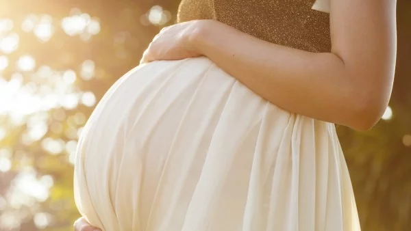 6 начина как да се облечеш тази есен, ако си бременна