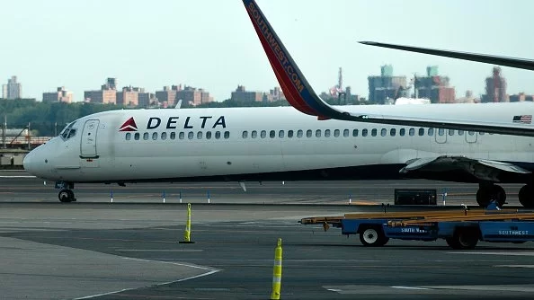 Авиокомпанията Delta Airlines отмени 250 полета 