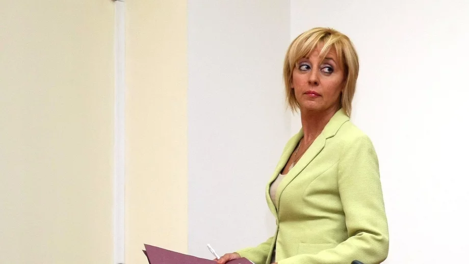 Манолова призова EVN да опрости сметки на пострадали от наводненията