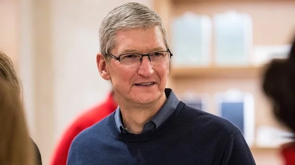 Тим Кук защити решението на Apple да клекне пред китайската цензура