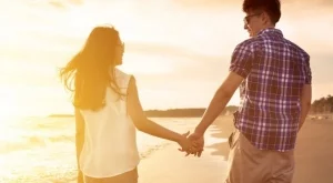 3-те зодии, които ще имат нова връзка този месец 