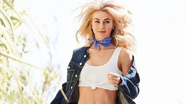 Как Джулиан Хю яде пица и пак е в топ форма