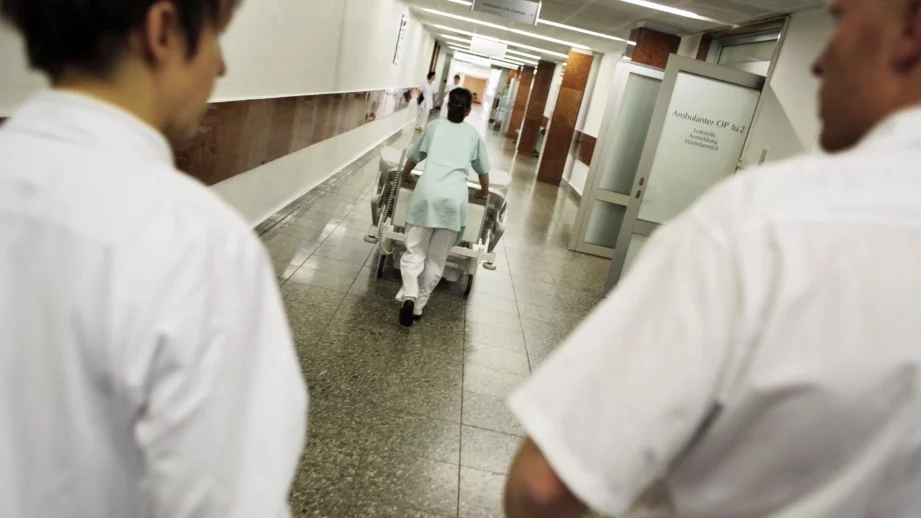 Болниците ще обявяват списък на безплатните спешни услуги