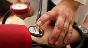 Личният лекар ще може да ни праща в болница само с телефонен разговор