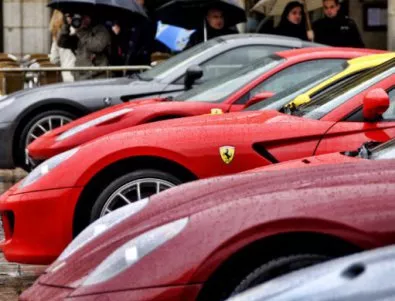 Защо Ferrari са червени, a Mercedes – сиви?