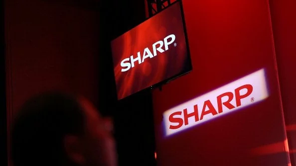 Sharp затваря два от японските си заводи
