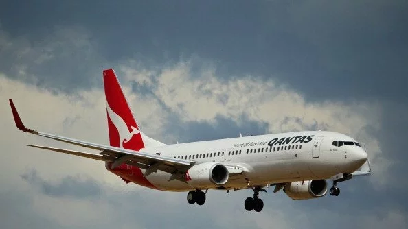 Австралийската авиокомпания Qantas с рекордни приходи