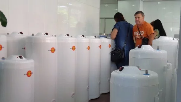 Глобяват магазини с до 3000 лв., ако продават бойлери без енергиен етикет